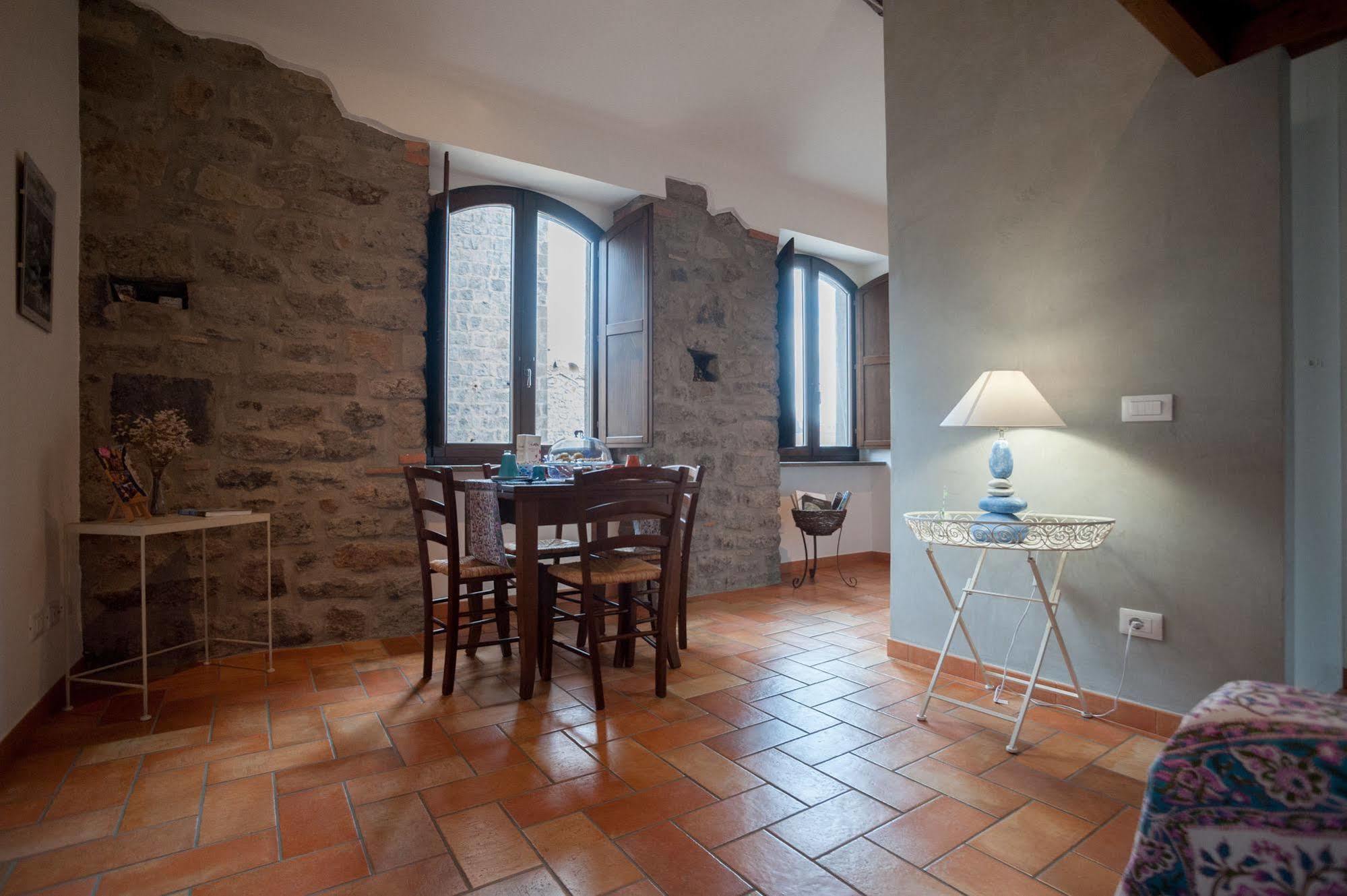 La Suite Del Borgo Viterbo Exterior photo